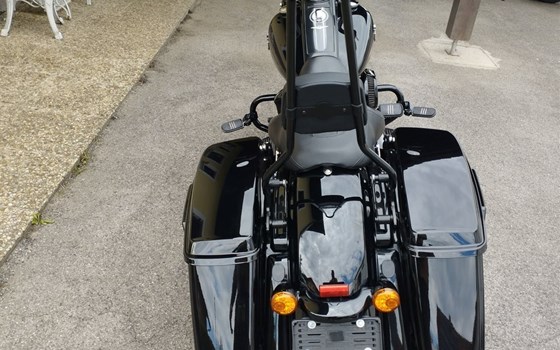 Gebrauchtmotorrad Harley-Davidson Touring Road King Special FLHRXS - Bild 7 Gebrauchtmotorrad Harley-Davidson Touring Road King Special FLHRXS - Bild 7