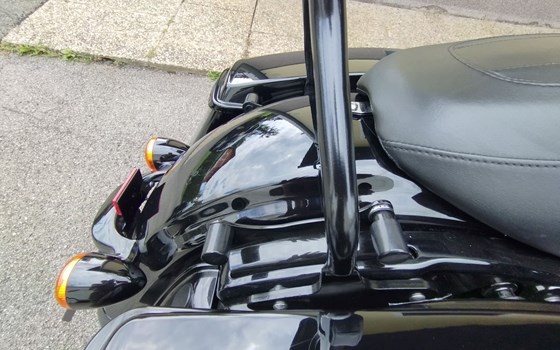 Gebrauchtmotorrad Harley-Davidson Touring Road King Special FLHRXS - Bild 9 Gebrauchtmotorrad Harley-Davidson Touring Road King Special FLHRXS - Bild 9