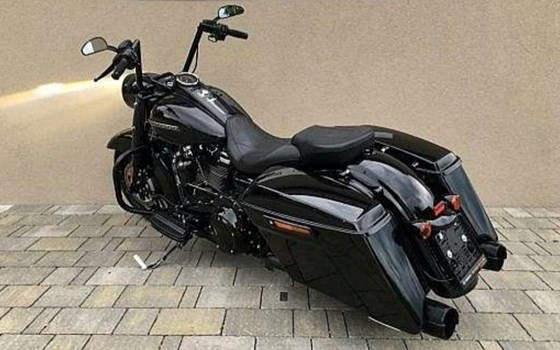 Gebrauchtmotorrad Harley-Davidson Touring Road King Special FLHRXS - Bild 2 Gebrauchtmotorrad Harley-Davidson Touring Road King Special FLHRXS - Bild 2
