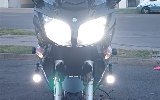 Gebrauchtmotorrad Yamaha FJR 1300 - Bild 4 Gebrauchtmotorrad Yamaha FJR 1300 - Bild 4