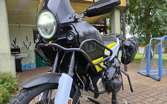 Gebrauchtmotorrad Husqvarna Norden 901 - Bild 9 Gebrauchtmotorrad Husqvarna Norden 901 - Bild 9