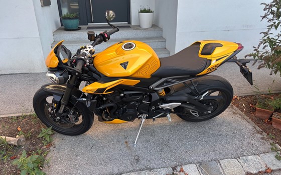 Gebrauchtmotorrad Triumph Street Triple 765 RS - Bild 3 Gebrauchtmotorrad Triumph Street Triple 765 RS - Bild 3