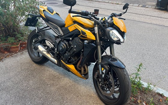 Gebrauchtmotorrad Triumph Street Triple 765 RS - Bild 8 Gebrauchtmotorrad Triumph Street Triple 765 RS - Bild 8