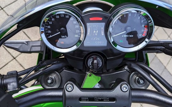 Gebrauchtmotorrad Kawasaki Z900 RS Cafe - Bild 5 Gebrauchtmotorrad Kawasaki Z900 RS Cafe - Bild 5