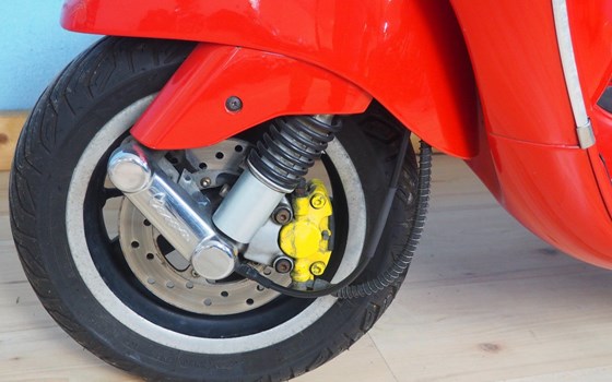 Gebrauchtmotorrad Vespa LX 125 - Bild 11 Gebrauchtmotorrad Vespa LX 125 - Bild 11