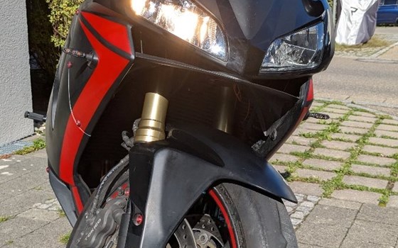 Gebrauchtmotorrad Honda CBR600RR - Bild 1