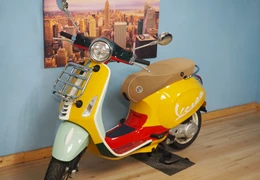 Gebrauchte Vespa Primavera 50 Sean Wotherspoon Gebrauchte Vespa Primavera 50 Sean Wotherspoon