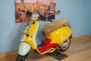 Angebot Vespa Primavera 50 Sean Wotherspoon