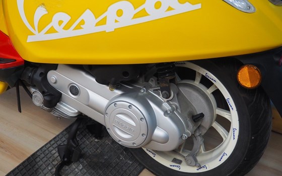 Gebrauchtmotorrad Vespa Primavera 50 Sean Wotherspoon - Bild 10 Gebrauchtmotorrad Vespa Primavera 50 Sean Wotherspoon - Bild 10