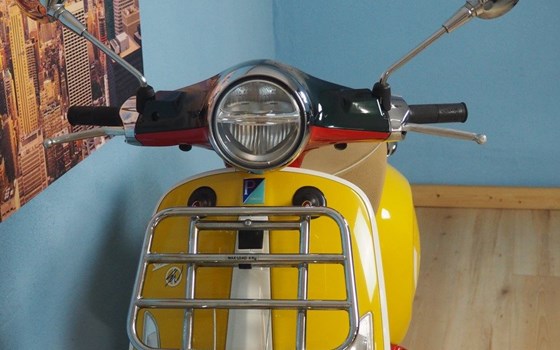 Gebrauchtmotorrad Vespa Primavera 50 Sean Wotherspoon - Bild 15 Gebrauchtmotorrad Vespa Primavera 50 Sean Wotherspoon - Bild 15