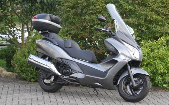 Gebrauchtmotorrad Honda SW-T 400 - Bild 1