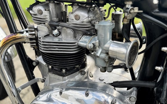 Motorrad Occasion Triumph Bonneville T140V - Bild 2