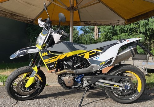 Husqvarna 701 Supermoto