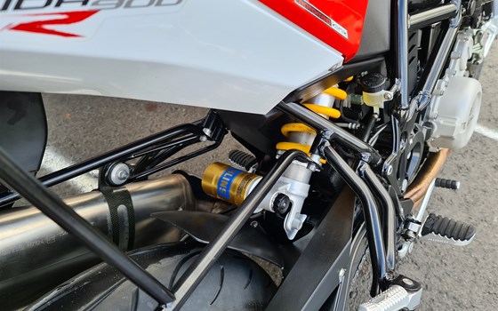 Gebrauchtmotorrad Husqvarna Nuda 900 R - Bild 7 Gebrauchtmotorrad Husqvarna Nuda 900 R - Bild 7