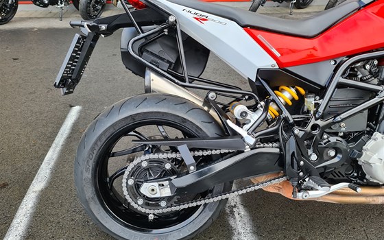 Gebrauchtmotorrad Husqvarna Nuda 900 R - Bild 10 Gebrauchtmotorrad Husqvarna Nuda 900 R - Bild 10