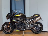 Gebrauchtmotorrad Triumph Speed Triple 1050 RS 1.Hand,Scheckh,Zubehör