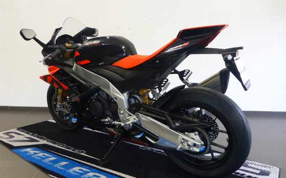 Motorrad Occasion Aprilia RSV4 1100 Factory - Bild 4