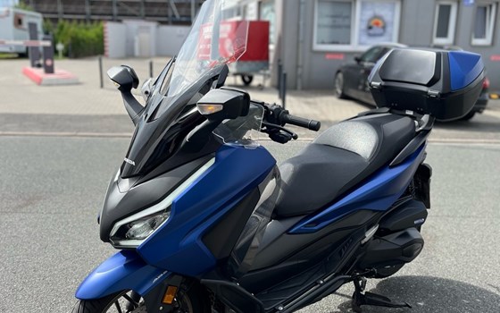 Gebrauchtmotorrad Honda Forza 350 - Bild 3