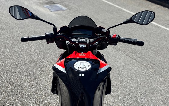 Gebrauchtmotorrad Aprilia Tuono 125 - Bild 5 Gebrauchtmotorrad Aprilia Tuono 125 - Bild 5