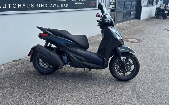 Gebrauchtmotorrad Piaggio Beverly 400 - Bild 3 Gebrauchtmotorrad Piaggio Beverly 400 - Bild 3