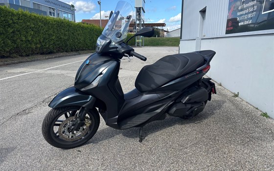 Gebrauchtmotorrad Piaggio Beverly 400 - Bild 5 Gebrauchtmotorrad Piaggio Beverly 400 - Bild 5