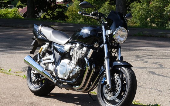 Gebrauchtmotorrad Yamaha XJR 1300 - Bild 2