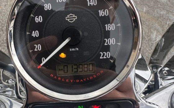 Gebrauchtmotorrad Harley-Davidson Sportster XL 1200T SuperLow - Bild 11