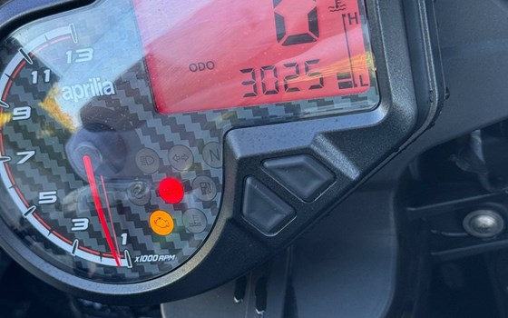 Gebrauchtmotorrad Aprilia RS4 125 - Bild 9 Gebrauchtmotorrad Aprilia RS4 125 - Bild 9