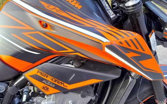 Gebrauchtmotorrad KTM 790 Duke - Bild 5 Gebrauchtmotorrad KTM 790 Duke - Bild 5