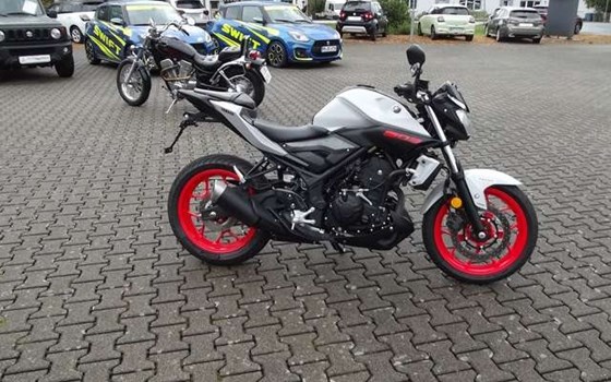 Gebrauchtmotorrad Yamaha MT-03 - Bild 3