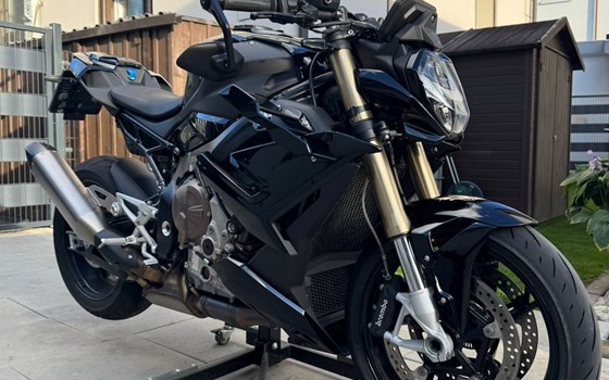 Gebrauchtmotorrad BMW S 1000 R - Bild 1 Gebrauchtmotorrad BMW S 1000 R - Bild 1