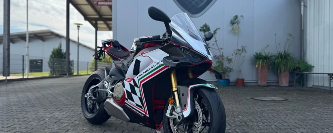 Ducati Panigale V4 S<br />2025 - VIEL ZUBEHÖR!