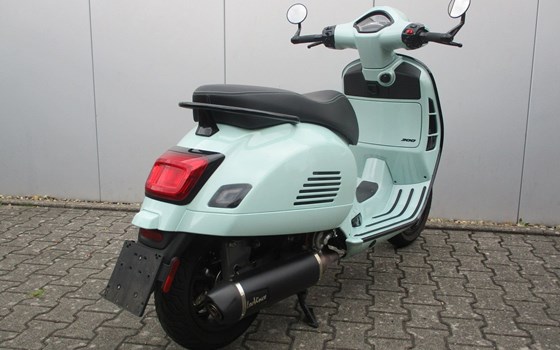 Gebrauchtmotorrad Vespa GTS 300 - Bild 4