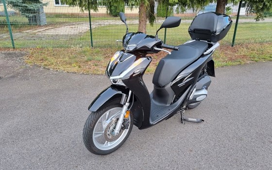 Gebrauchtmotorrad Honda SH150i - Bild 2