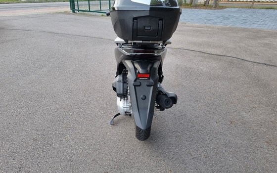 Gebrauchtmotorrad Honda SH150i - Bild 5