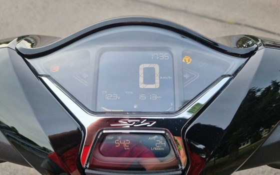 Gebrauchtmotorrad Honda SH150i - Bild 6