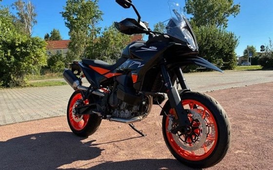 Neufahrzeug KTM 890 SMT - Bild 10