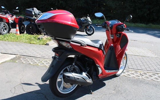Gebrauchtmotorrad Honda SH125i - Bild 4