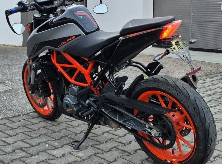 Angebot KTM 390 Duke Bild 6: Angebot KTM 390 Duke