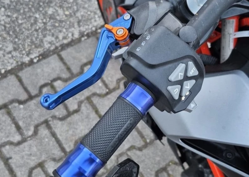 Angebot KTM 390 Duke Bild 9: Angebot KTM 390 Duke