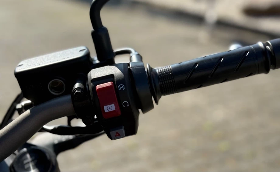 Offer Honda CB650R Bild 8: Offer Honda CB650R