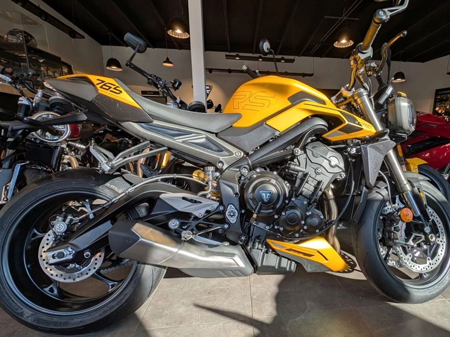 Angebot Triumph Street Triple RS Bild 11: Angebot Triumph Street Triple RS