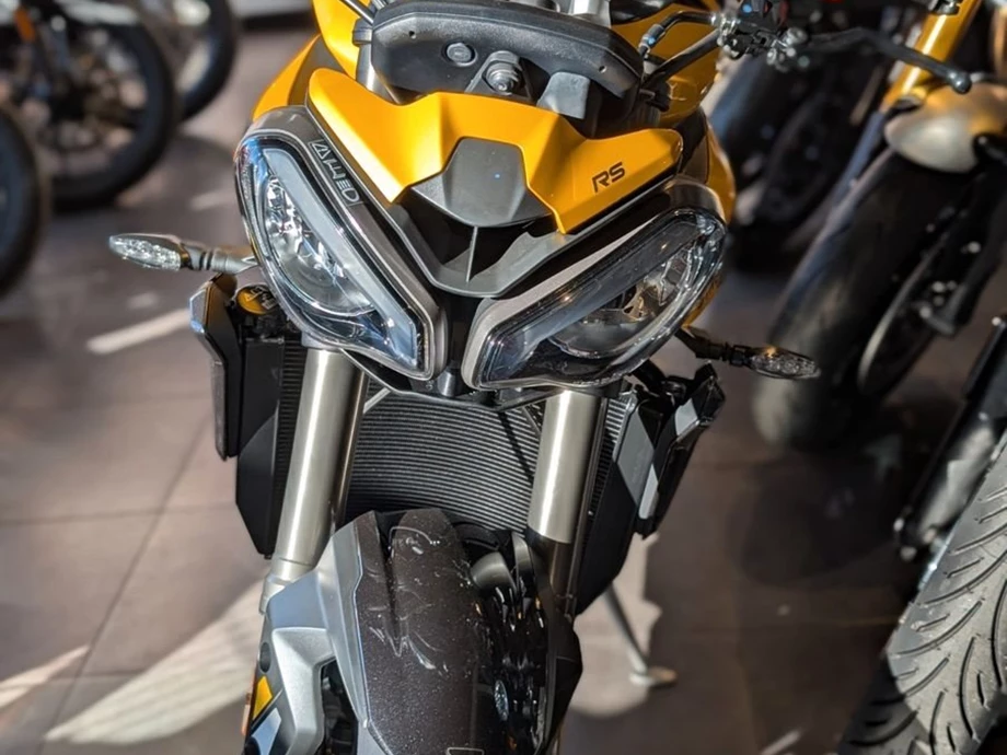 Angebot Triumph Street Triple RS Bild 3: Angebot Triumph Street Triple RS