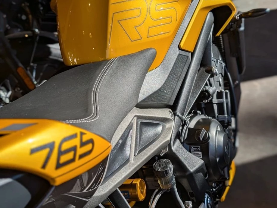 Angebot Triumph Street Triple RS Bild 6: Angebot Triumph Street Triple RS