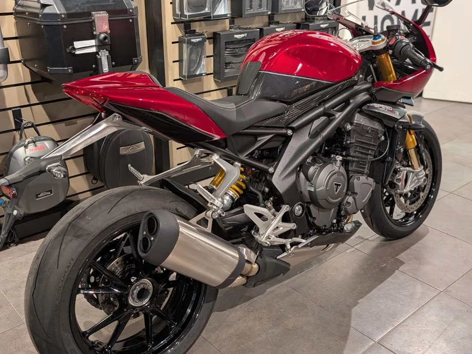Angebot Triumph Speed Triple 1200 RR Bild 2: Angebot Triumph Speed Triple 1200 RR