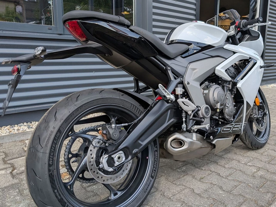 Angebot Triumph Daytona 660 Bild 11: Angebot Triumph Daytona 660