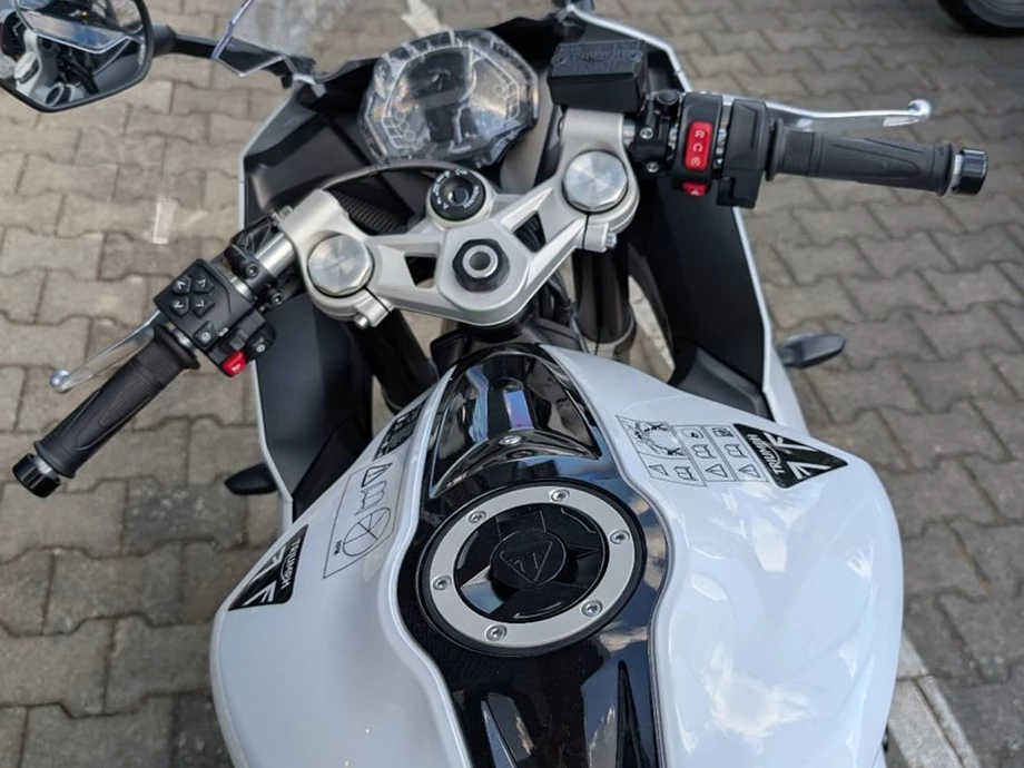 Angebot Triumph Daytona 660 Bild 13: Angebot Triumph Daytona 660