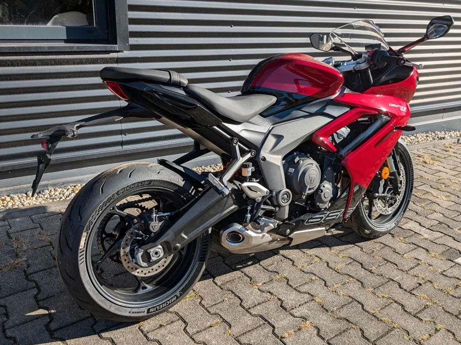 Angebot Triumph Daytona 660 Bild 3: Angebot Triumph Daytona 660