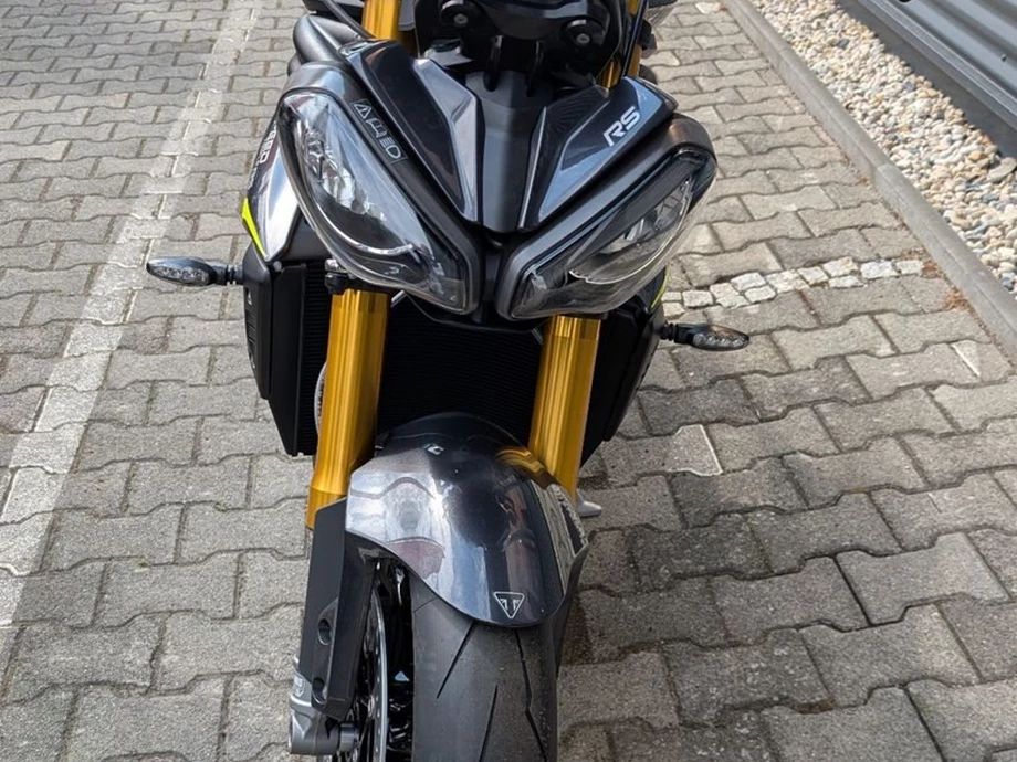Angebot Triumph Speed Triple 1200 RS Bild 4: Angebot Triumph Speed Triple 1200 RS