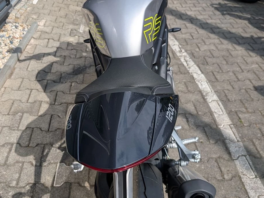 Angebot Triumph Speed Triple 1200 RS Bild 7: Angebot Triumph Speed Triple 1200 RS
